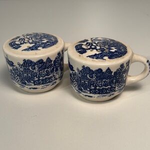 Blue Willow Pattern Ceramic Salt and Pepper Shakers - Pair